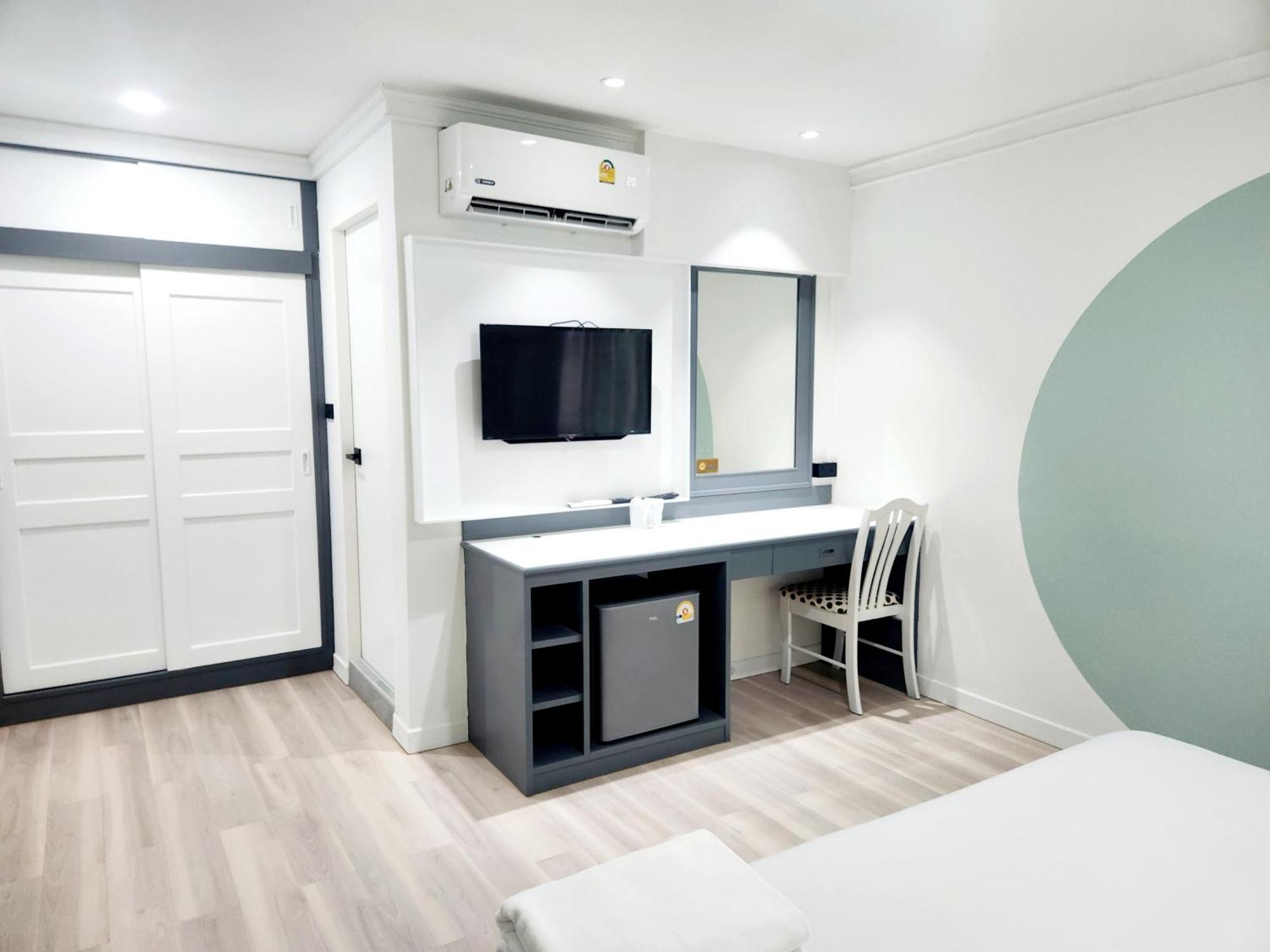 Seatel Phuket, Patong Beach מראה חיצוני תמונה