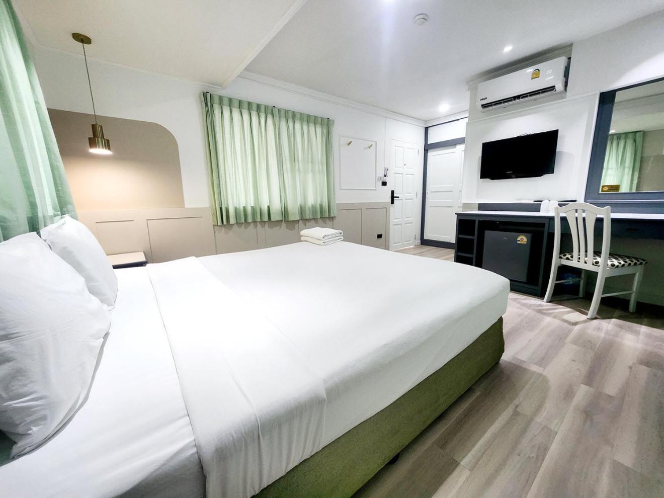 Seatel Phuket, Patong Beach מראה חיצוני תמונה