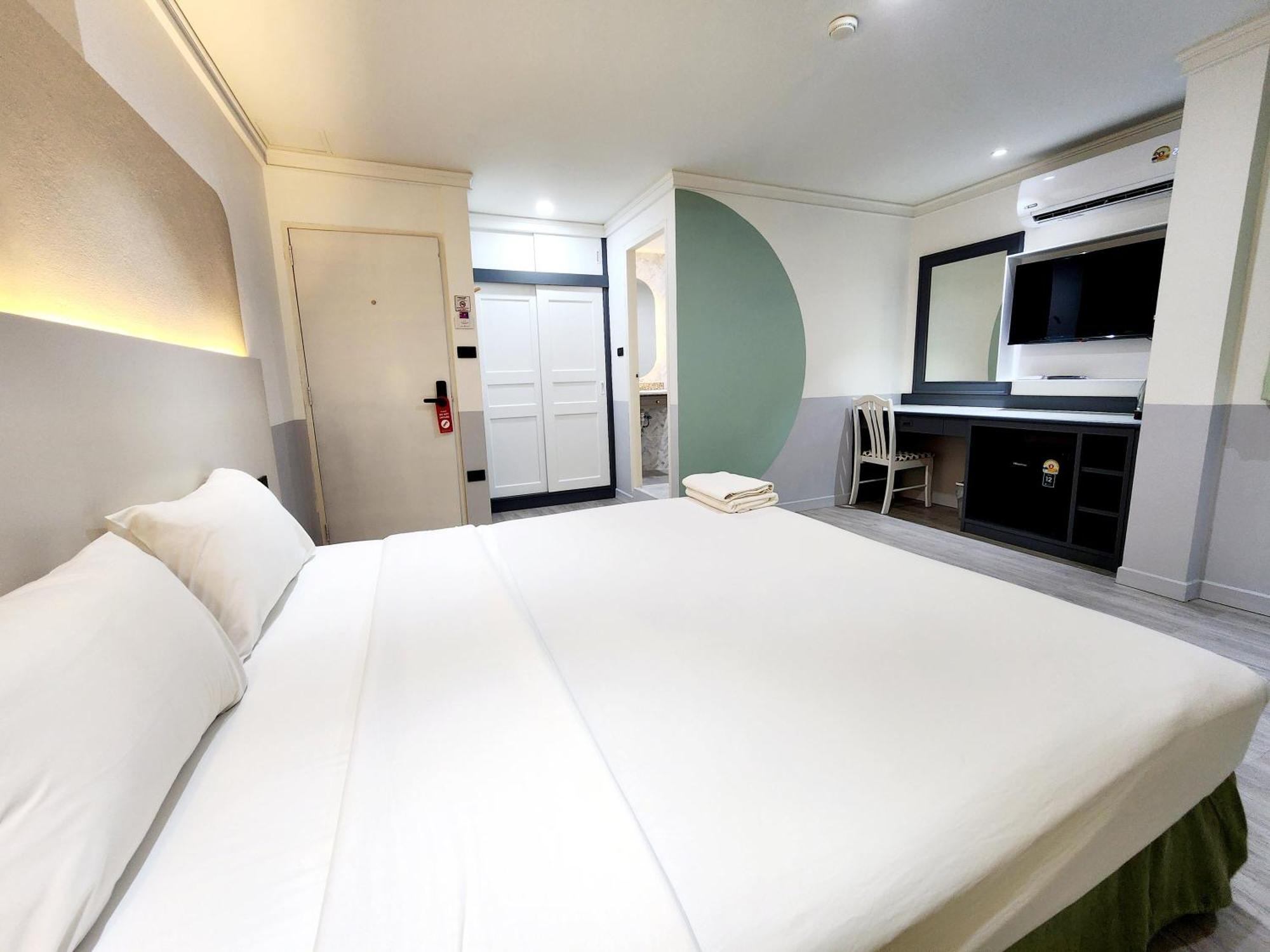 Seatel Phuket, Patong Beach מראה חיצוני תמונה