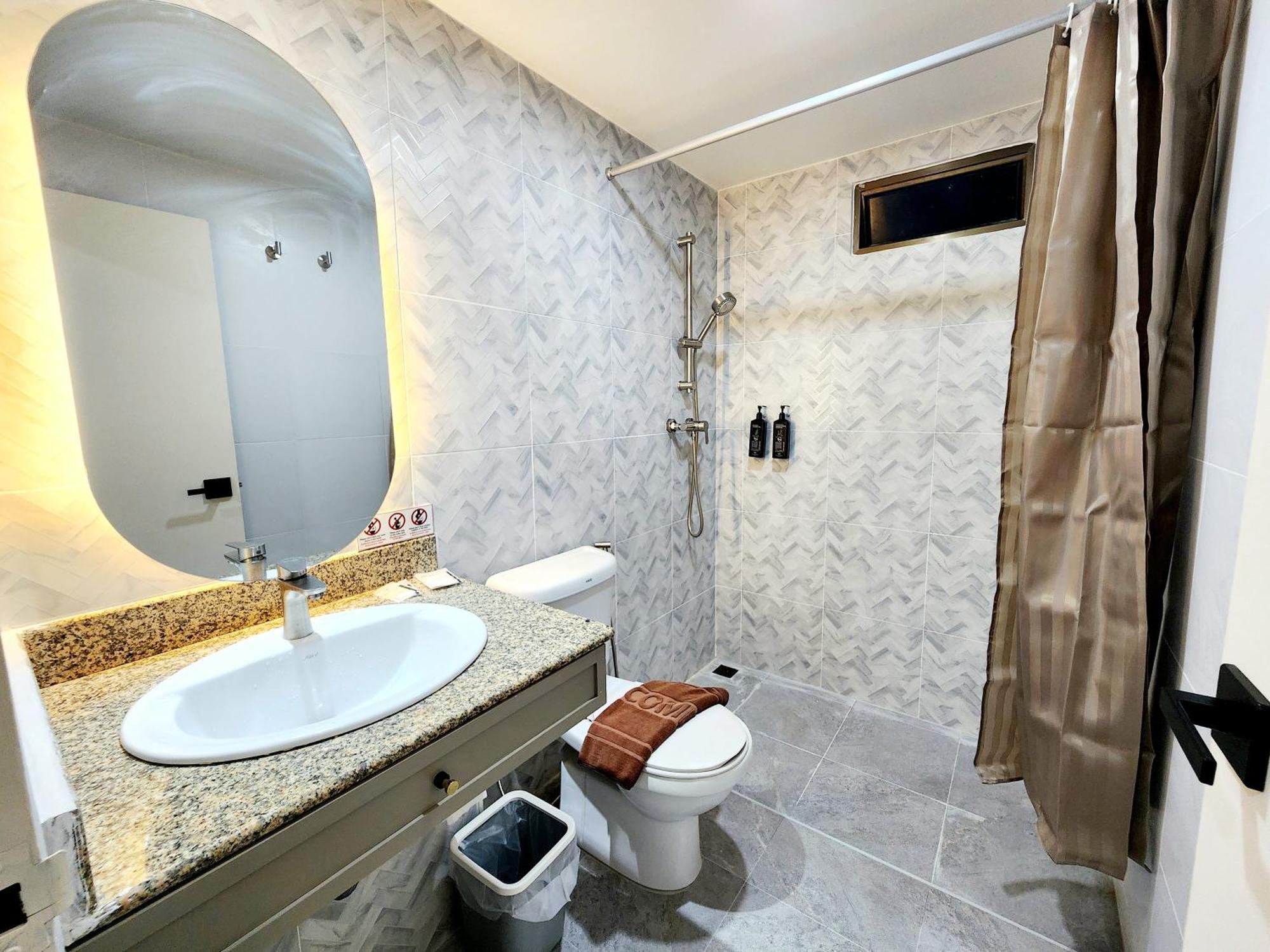 Seatel Phuket, Patong Beach מראה חיצוני תמונה