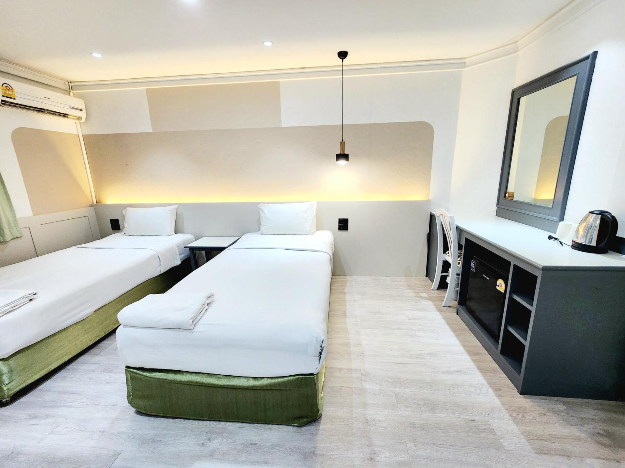 Seatel Phuket, Patong Beach מראה חיצוני תמונה